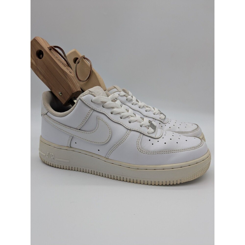 White Nike Air Force 1 Size 8 315115-112